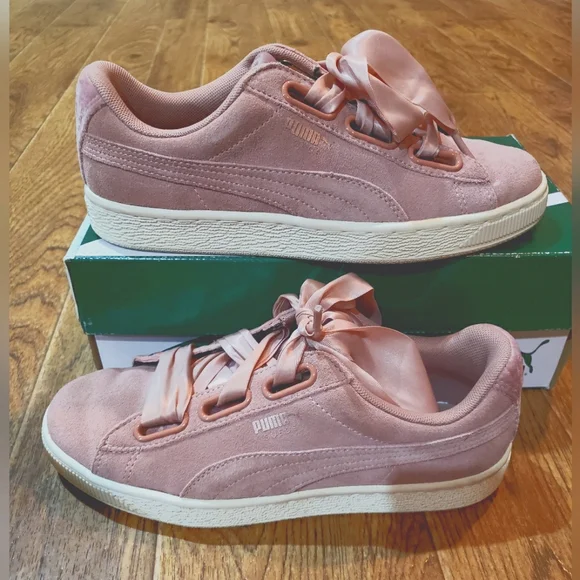 COPY - Puma Suede Classic Shoes - Picture 1 of 7